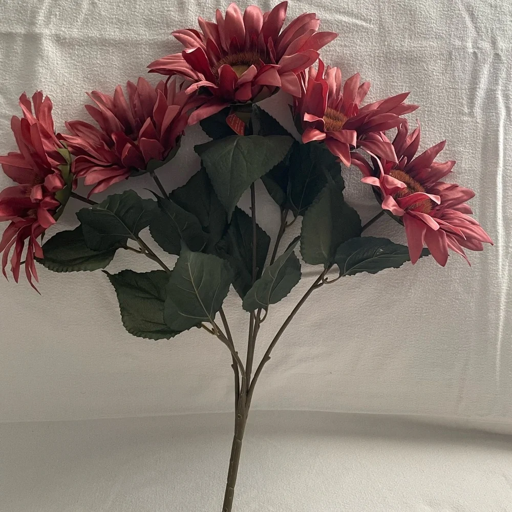 NWT Ashland Artificial Floral Arrangement with Red and Green Accents